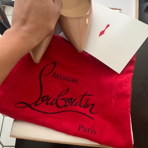 Christian Louboutin So Kate - Picture 3 of 7